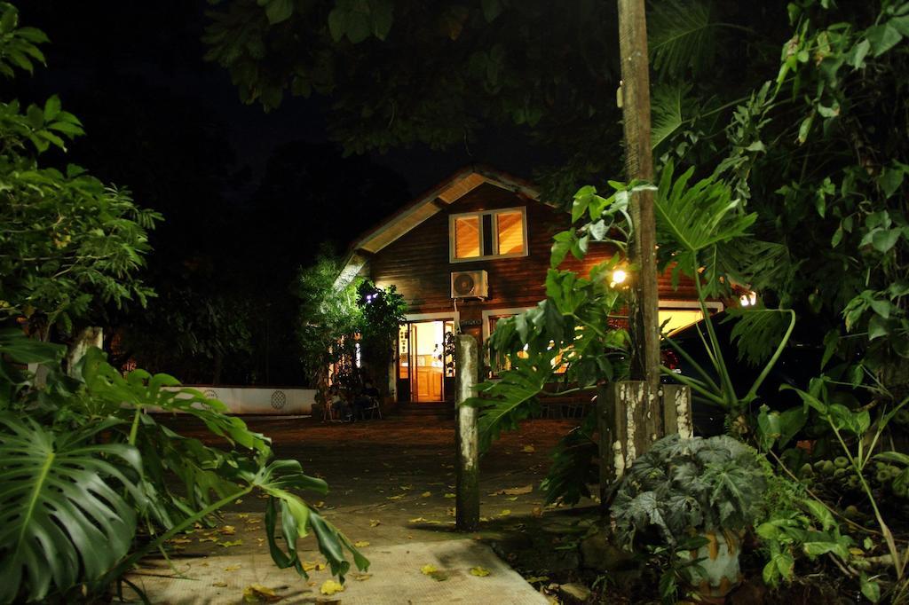 Hosteria La Cabana 푸에르토이과수 외부 사진